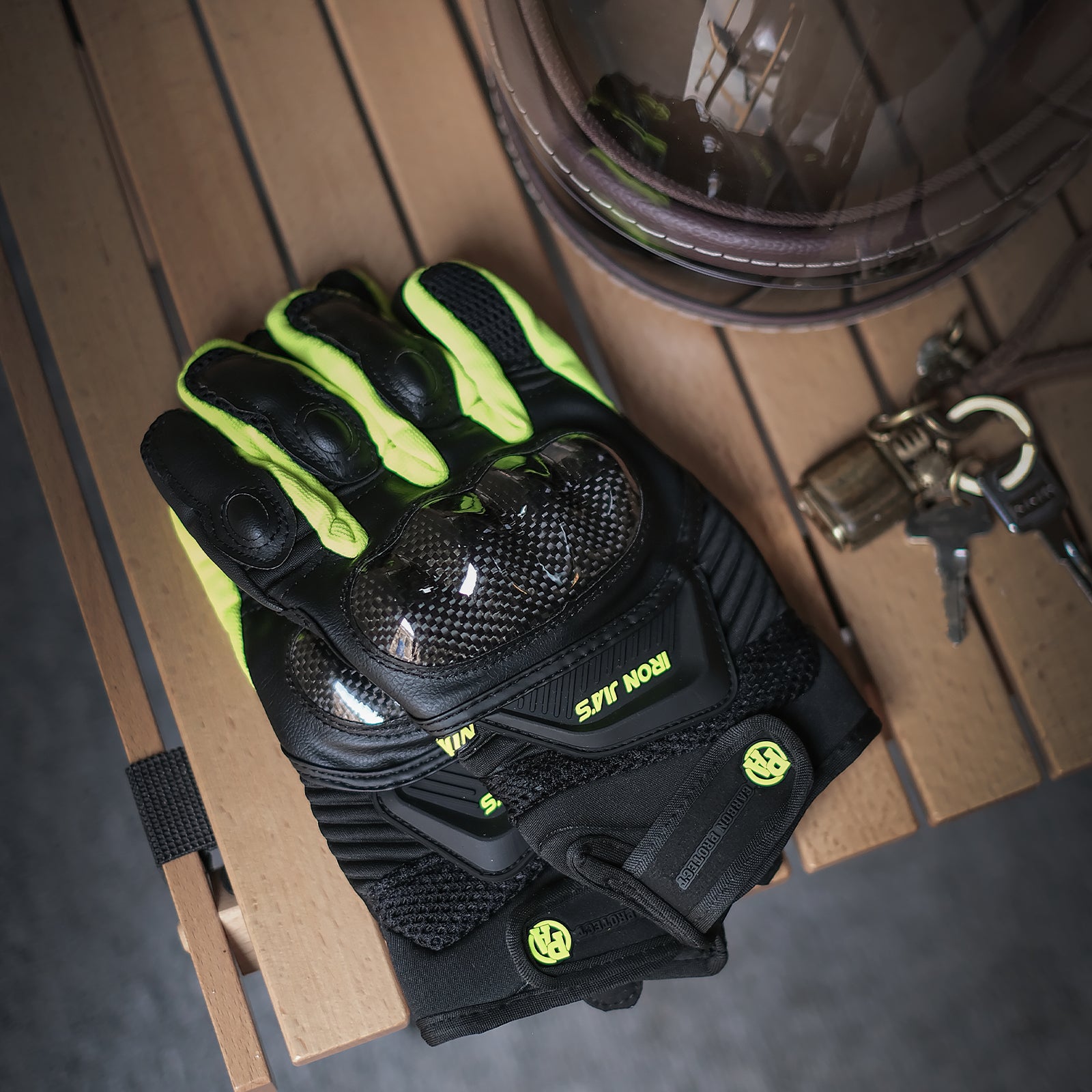 IRON JIAS Guantes de Moto Transpirables Verano Off-Road Racing Guantes de Moto de Cuero con Nudillos Completos Protección Almohadilla Pantalla Táctil