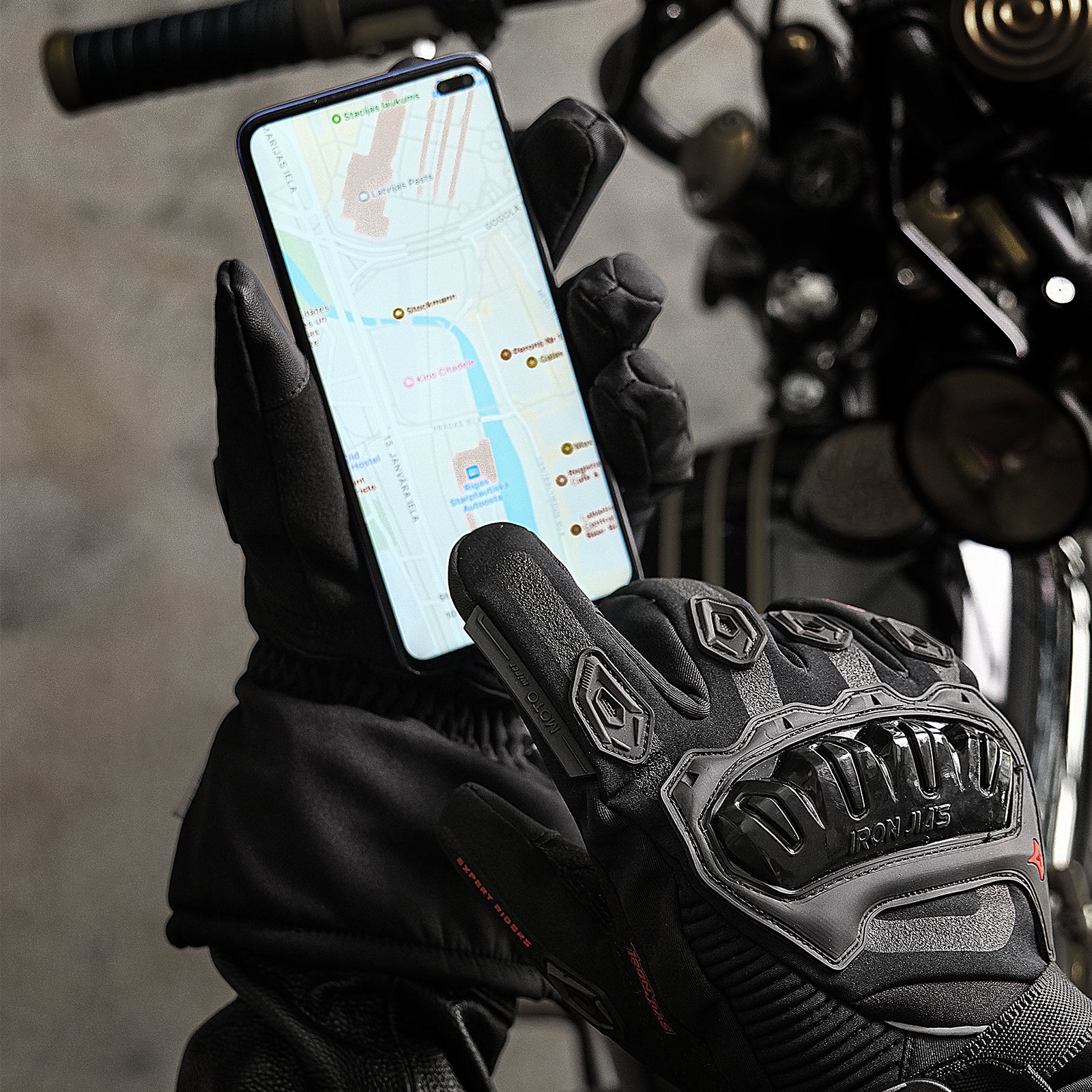 Comfortable Waterproof Heated Motorcycle Gloves